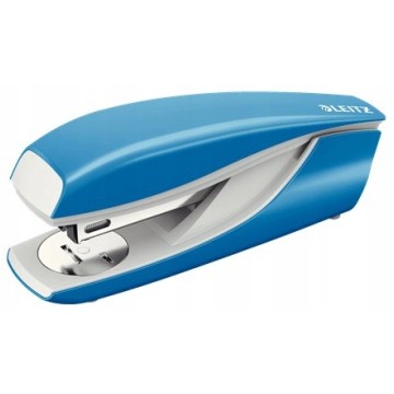 Zszywacz LEITZ 5502 (30k) jasnoniebieski